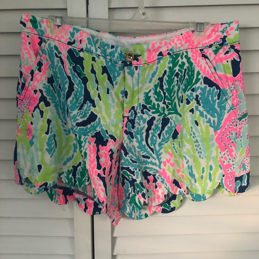 Lilly Pulitzer Scallop Shorts